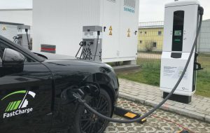 افتتاح ۴ ایستگاه شارژ خودروهای برقی تا دوشنبه/آغاز حرکت پایتخت برای برقی‌سازی زیرساخت‌های شهری