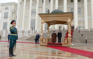 متن و فرامتن‌های سفر رئیسی به تاجیکستان و ازبکستان