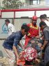 نجات کارگر ۳۷ ساله معلق در ارتفاع ۱۴ متری توسط آتش‌نشانان کاشان