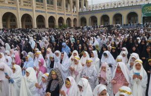 اجتماع ۳۰ هزار نفری نوجوانان آرمانی در نماز عید بندگی
